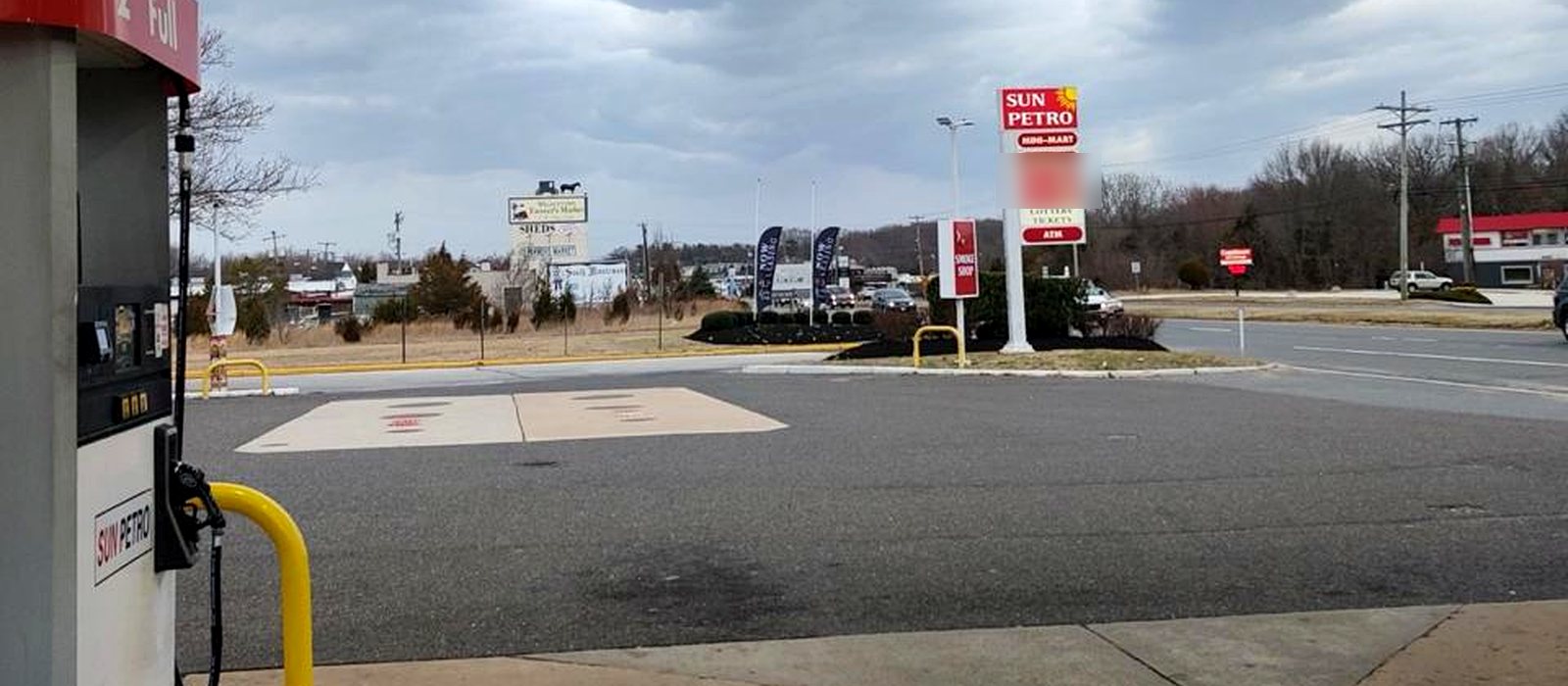 Sun Petro on the Black Horse Pike in Williamstown, surrounded by neighboring local businesses